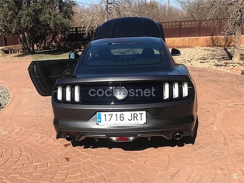 Usado Ford Mustang GT 418 CV (307 kW) 2016 Gris / plata Coupe