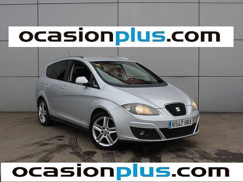 Usado Seat Altea Ecomotive 105 CV (77 kW) 2013 Gris Monovolumen
