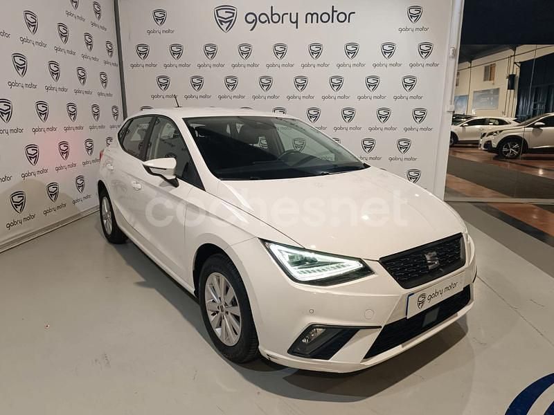 Usado Seat Ibiza Style 110 CV (80 kW) 2023 Blanco Berlina