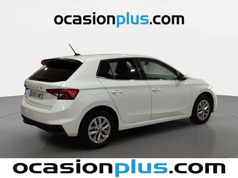 Usado Skoda Fabia Selection 95 CV (69 kW) 2024 Blanco Utilitario