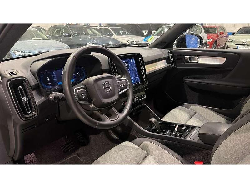 Usado Volvo XC40 Plus 2025 Negro SUV