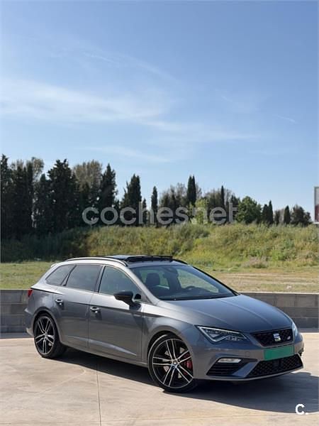 Usado Seat Leon ST CUPRA 300 CV (220 kW) 2018 Gris / plata Familiar