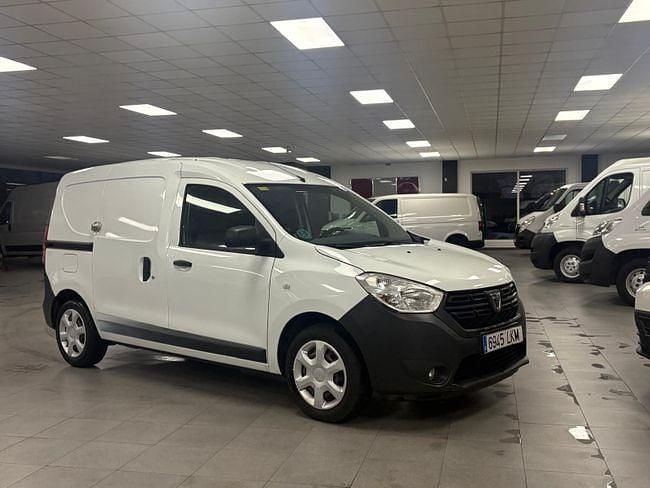 Usado Dacia Dokker Ambiance 90 CV (66 kW) 2018 Blanco Monovolumen