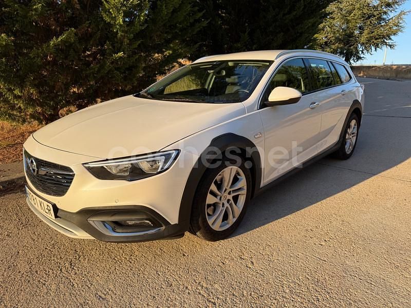 Usado Opel Insignia Excellence 210 CV (154 kW) 2018 Blanco Familiar