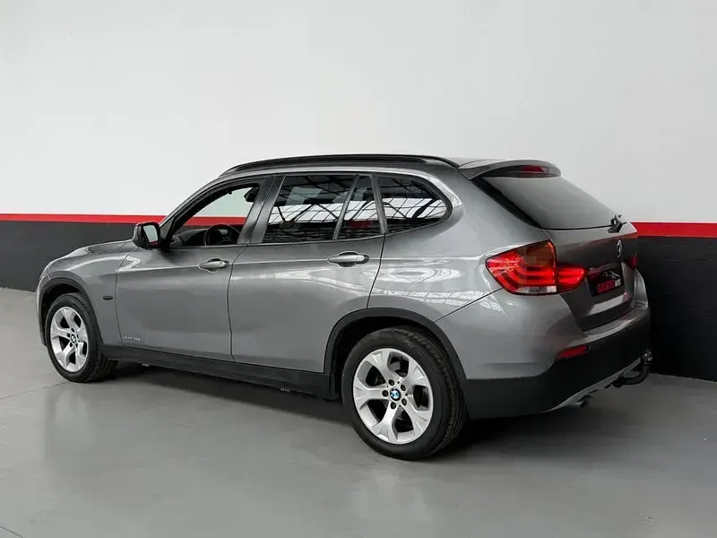 Usado BMW X1 143 CV (105 kW) 2011 Gris / plata SUV