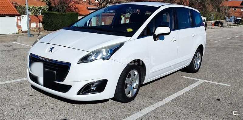 Usado Peugeot 5008 Access 115 CV (84 kW) 2014 Blanco Monovolumen