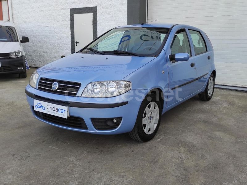 Azul Usado 2005 Fiat Punto Dynamic Utilitario | 3900 € (Caro) - Imagen 1/4