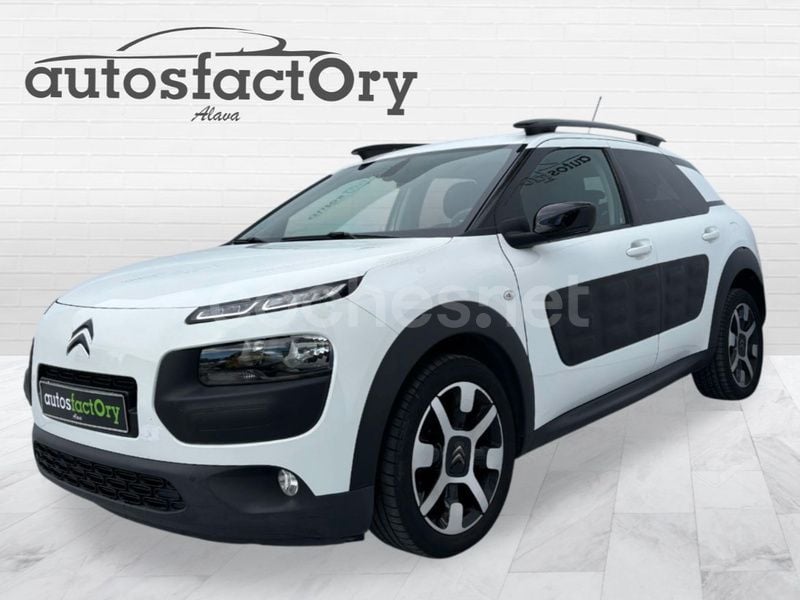 Blanco Usado 2016 Citroën C4 Cactus Feel Utilitario | 8490 € (Un poco caro) - Imagen 1/4