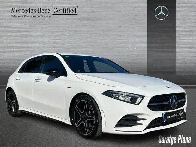 Usado Mercedes A180 116 CV (85 kW) 2022 Blanco polar