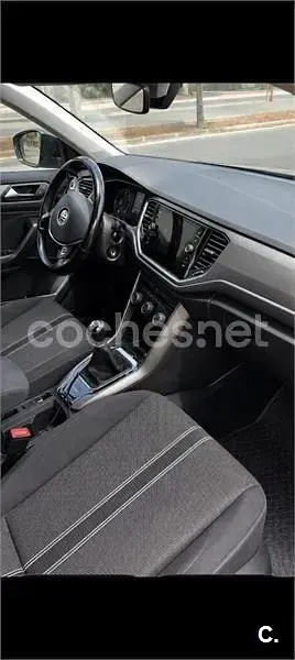 Usado VW T-Roc Advance 110 CV (80 kW) 2021 Negro SUV