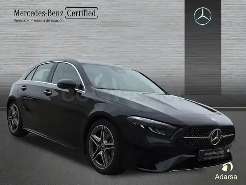 Usado Mercedes A180 116 CV (85 kW) 2024 Negro Berlina