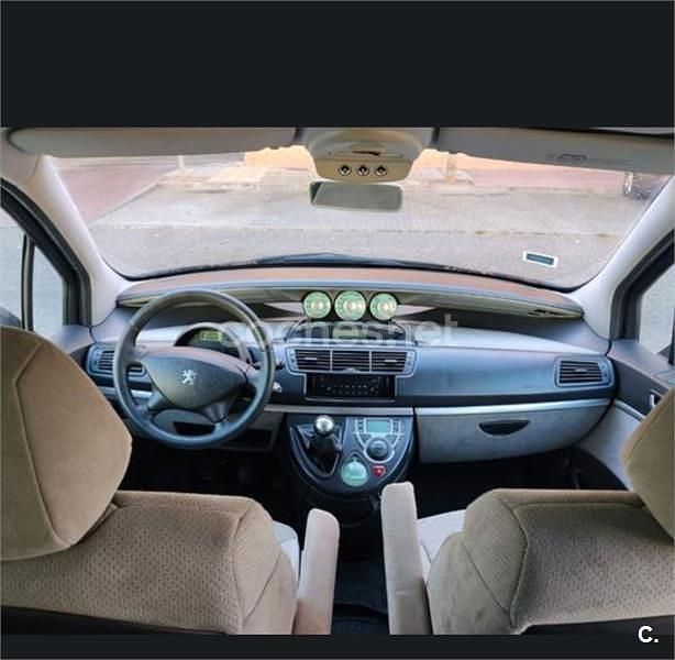 Usado Peugeot 807 160 CV (117 kW) 2005 Azul Monovolumen