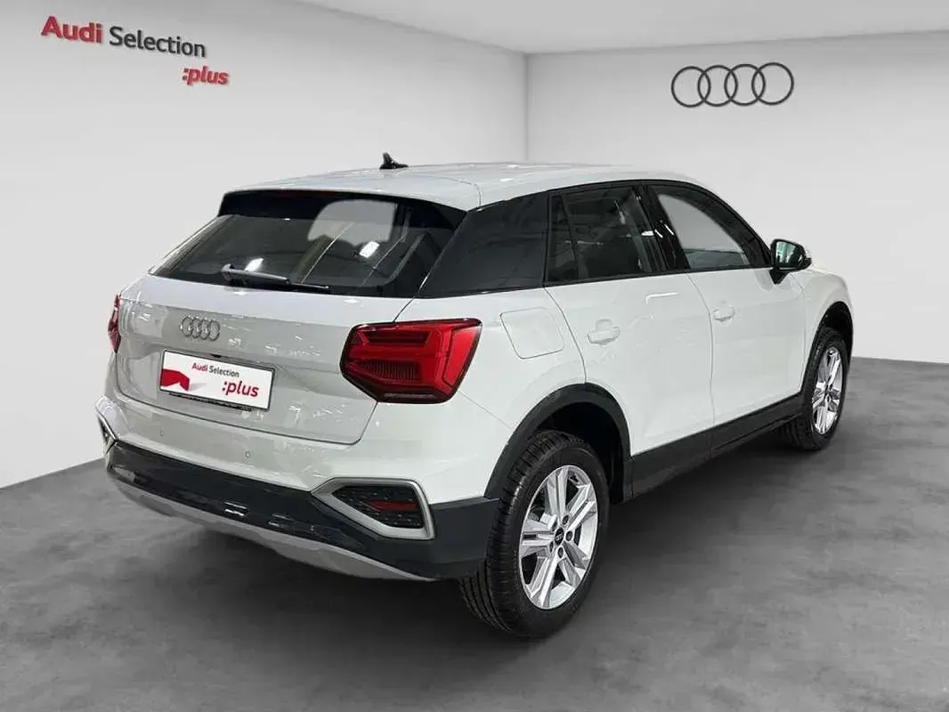 Usado Audi Q2 Advanced Plus 116 CV (85 kW) 2026 Blanco SUV