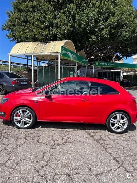 Usado Seat Ibiza SC CUPRA 180 CV (132 kW) 2012 Rojo Utilitario