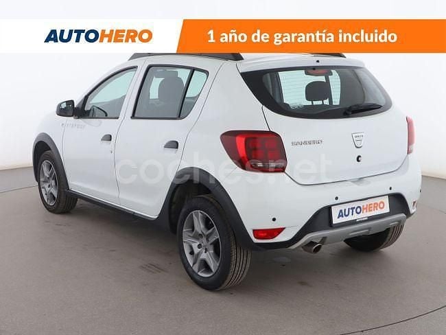 Usado Dacia Sandero Stepway 91 CV (66 kW) 2017 Blanco Utilitario