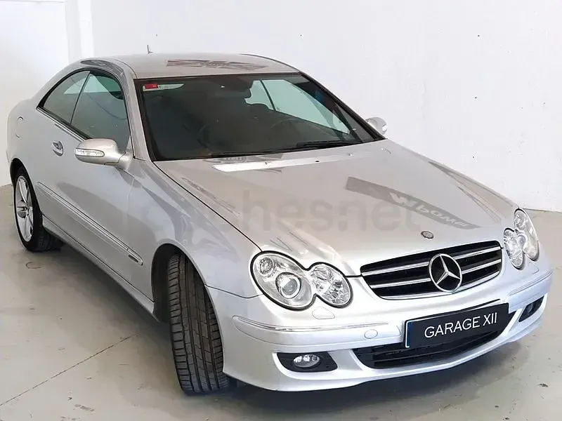 Usado Mercedes CLK320 Avantgarde 224 CV (164 kW) 2007 Gris / plata Coupe