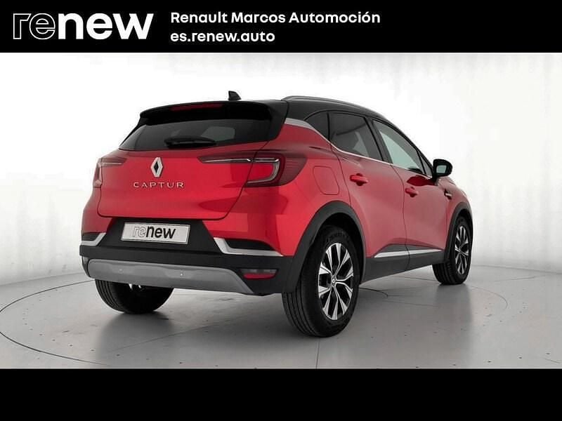 Usado Renault Captur Techno 140 CV (102 kW) 2023 Rojo SUV