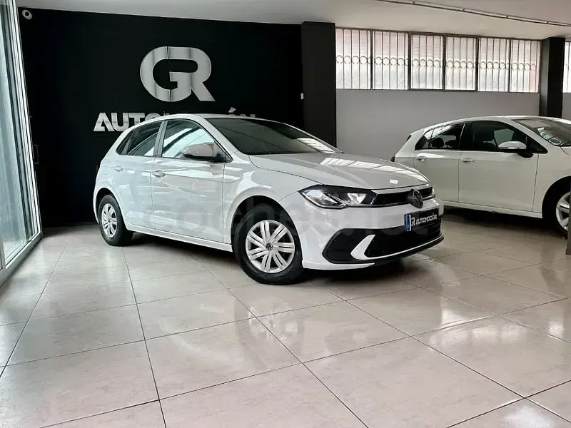 Usado VW Polo 95 CV (69 kW) 2022 Blanco Utilitario