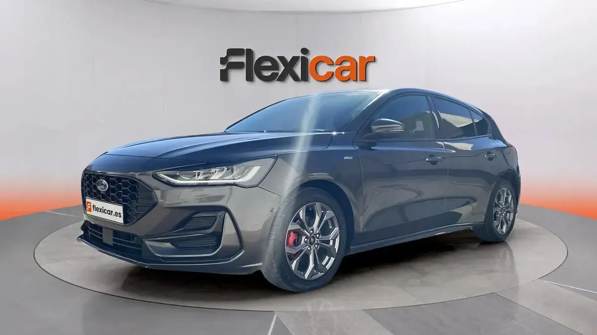 Usado Ford Focus ST-Line 155 CV (114 kW) 2022 Gris Berlina