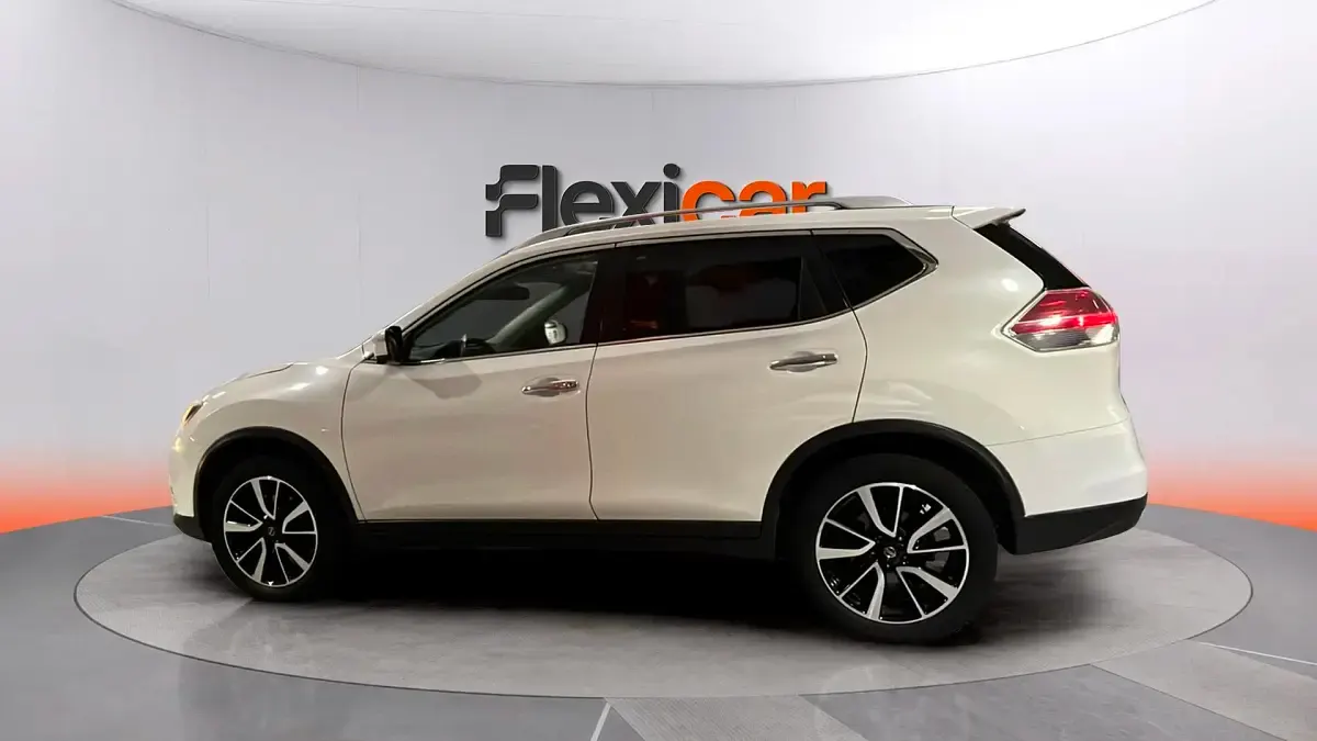 Usado Nissan X-Trail N-Connecta 131 CV (96 kW) 2016 Blanco SUV