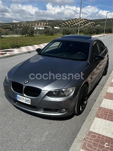 Usado BMW 320 Sport Line 170 CV (125 kW) 2008 Gris / plata Coupe