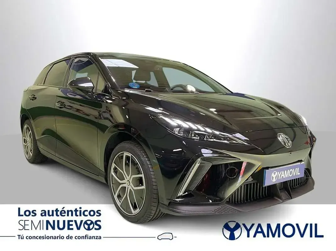 Usado MG MG4 EV Luxury 150 kW (204 CV) 2024 Negro Utilitario