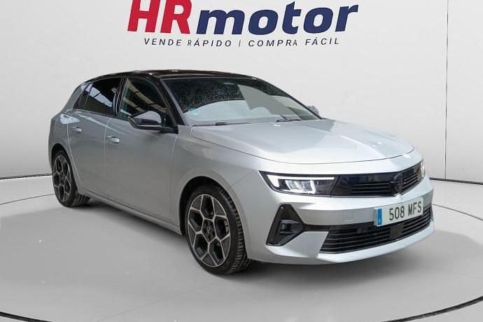 Usado Opel Astra GS Line 130 CV (95 kW) 2023