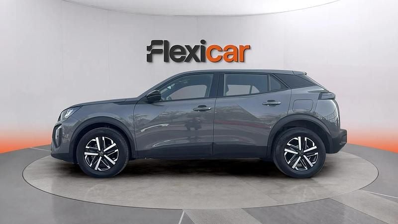 Usado Peugeot 2008 Active 102 CV (75 kW) 2023 Gris SUV