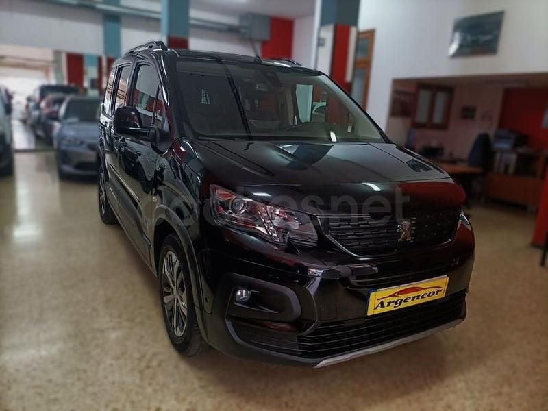 Usado Peugeot Rifter GT 130 CV (95 kW) 2023 Negro Monovolumen