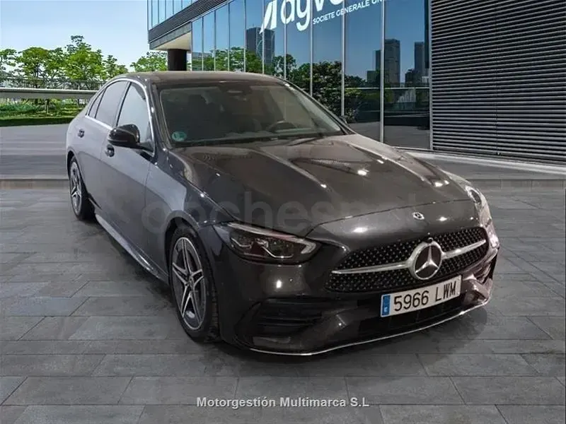Usado Mercedes C220 200 CV (147 kW) 2022 Gris / plata Berlina