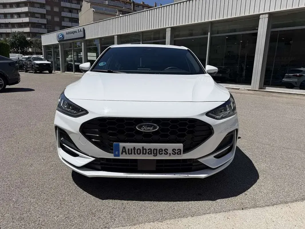 Usado Ford Focus ST-Line X 155 CV (114 kW) 2024 Blanco Utilitario