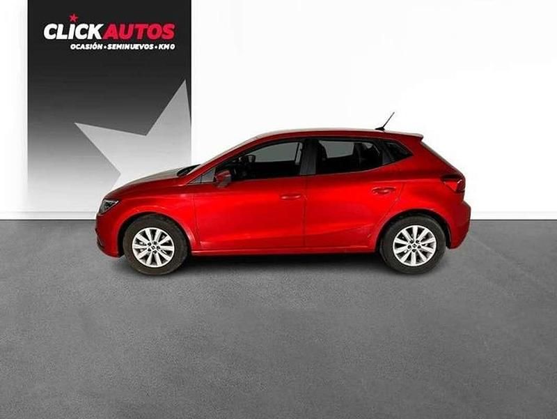 Usado Seat Ibiza Style 116 CV (85 kW) 2023 Rojo Utilitario