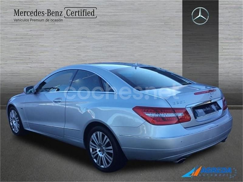 Usado Mercedes E350 231 CV (169 kW) 2009 Plata iridio Coupe