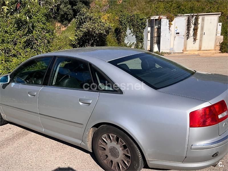 Usado Audi A8 280 CV (205 kW) 2004 Gris / plata Berlina