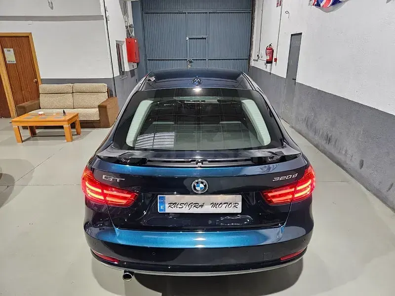Usado BMW 320 Gran Turismo 184 CV (135 kW) 2014 Azul Berlina