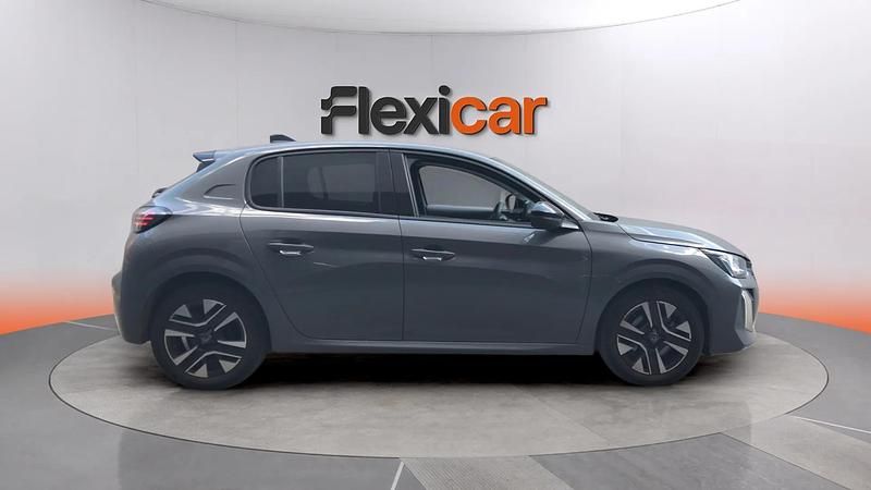 Usado Peugeot 208 Allure 101 CV (74 kW) 2025 Gris Utilitario