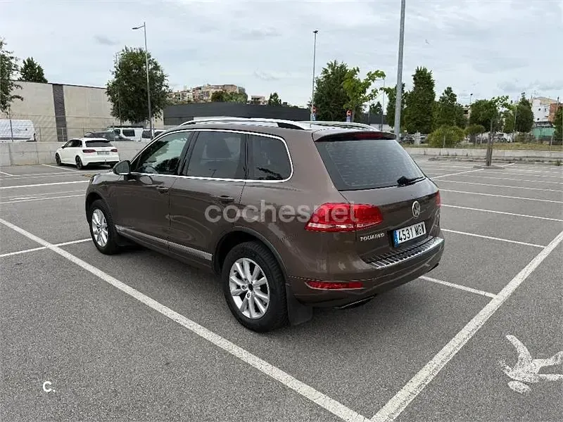 Usado VW Touareg 245 CV (180 kW) 2013 Marrón SUV