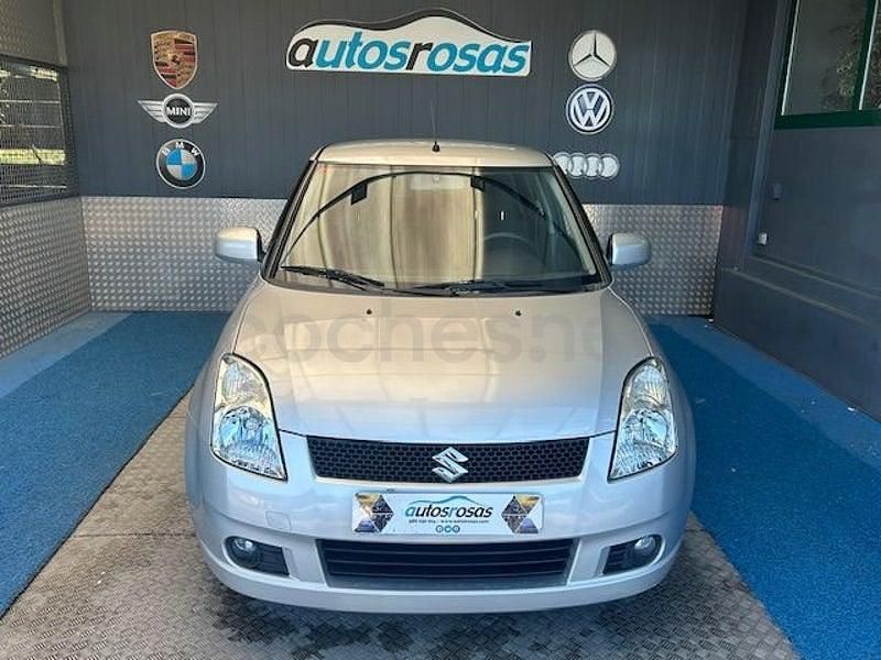 Usado Suzuki Swift GLX 102 CV (75 kW) 2007 Gris / plata Utilitario
