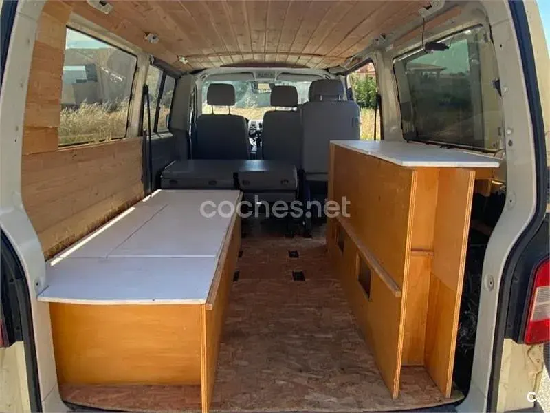 Usado VW Caravelle 130 CV (95 kW) 2008 Amarillo Van