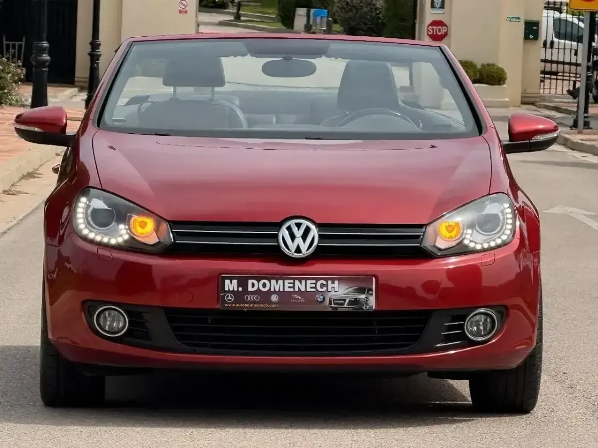 Usado VW Golf Cabriolet 160 CV (117 kW) 2012 Marrón Descapotable