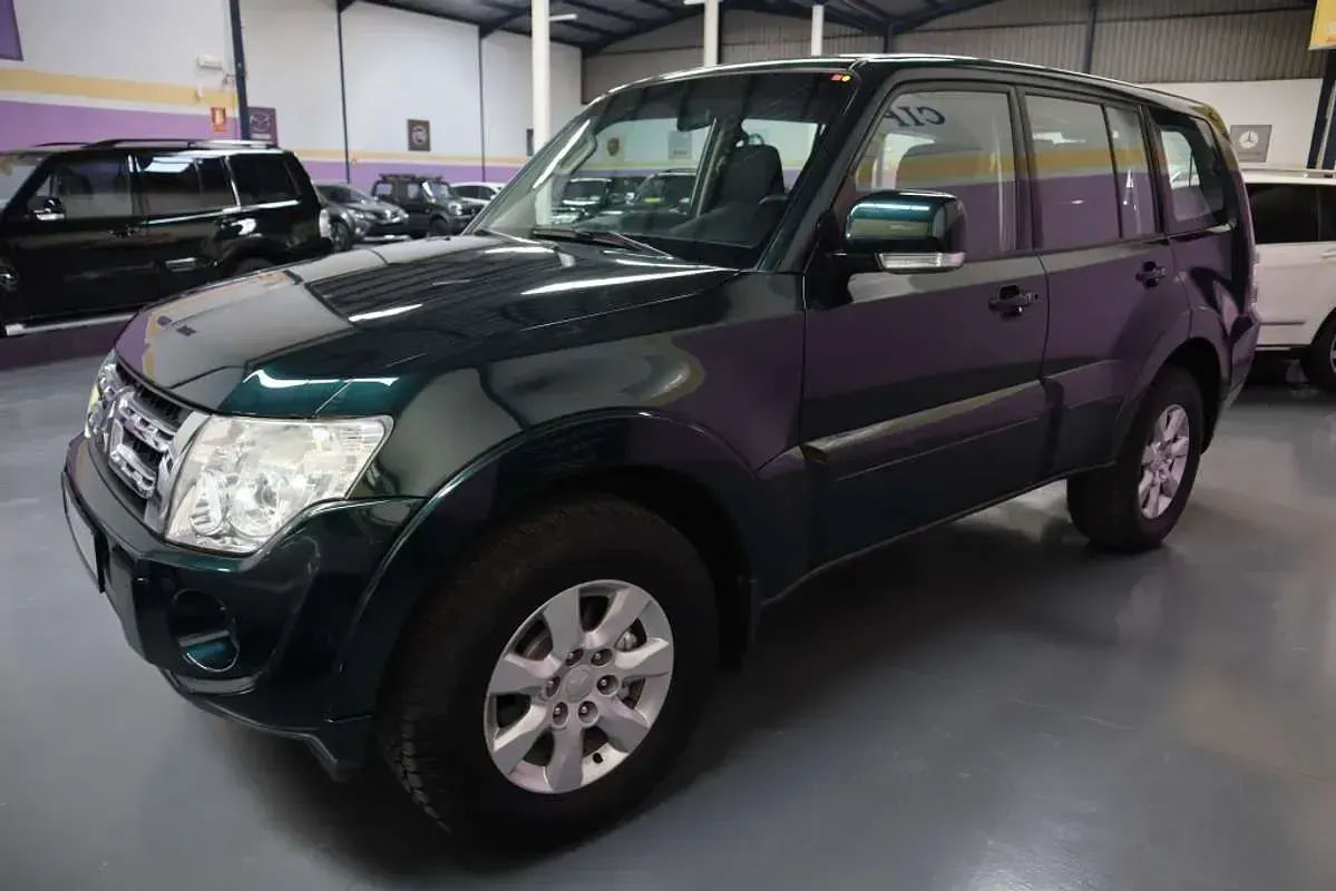 Usado Mitsubishi Montero Motion 200 CV (147 kW) 2013 Verde SUV