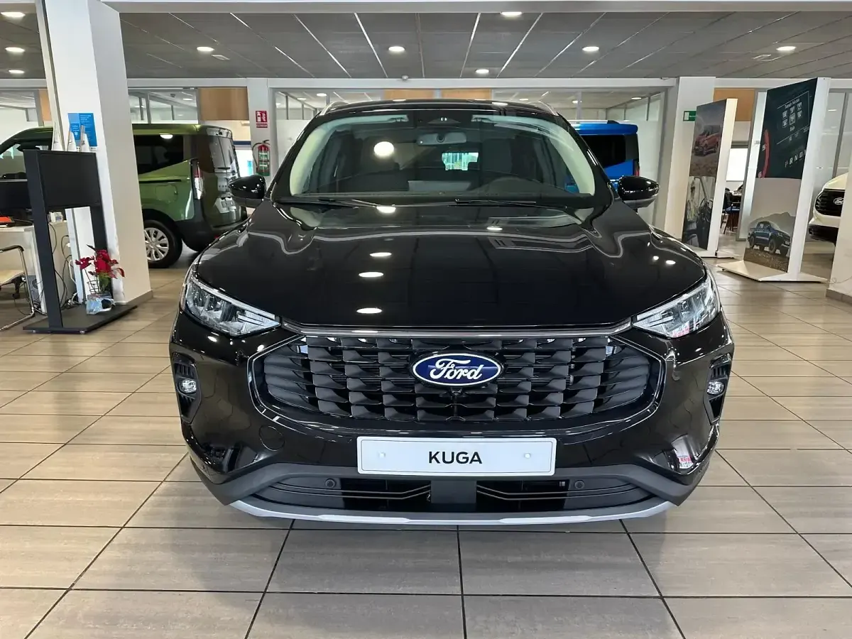 Nuevo Ford Kuga Titanium 180 CV (132 kW) 2026 Verde SUV