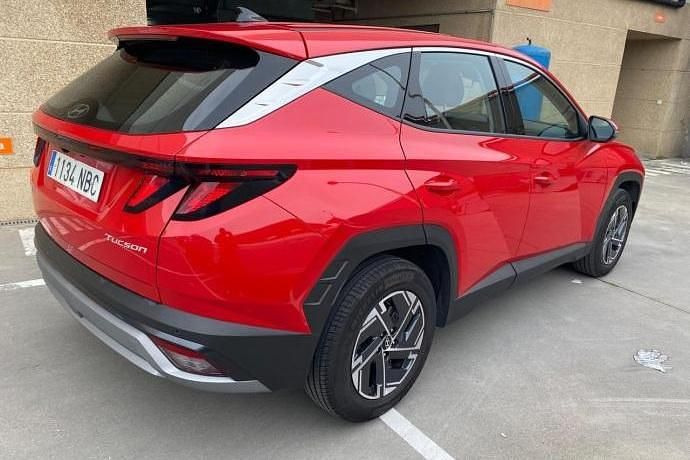 Usado Hyundai Tucson 160 CV (117 kW) 2025 Rojo SUV