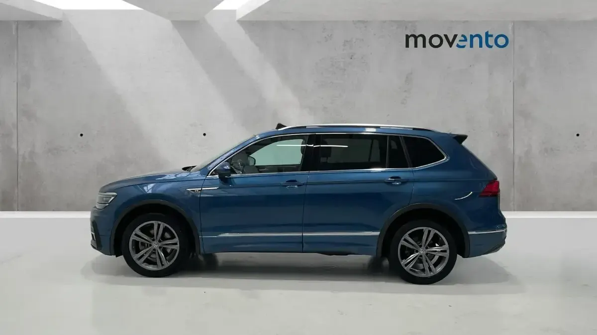 Usado VW Tiguan Sportline 190 CV (139 kW) 2020 Azul SUV