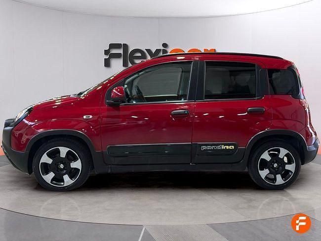 Usado Fiat Panda 70 CV (51 kW) 2024 Rojo Utilitario