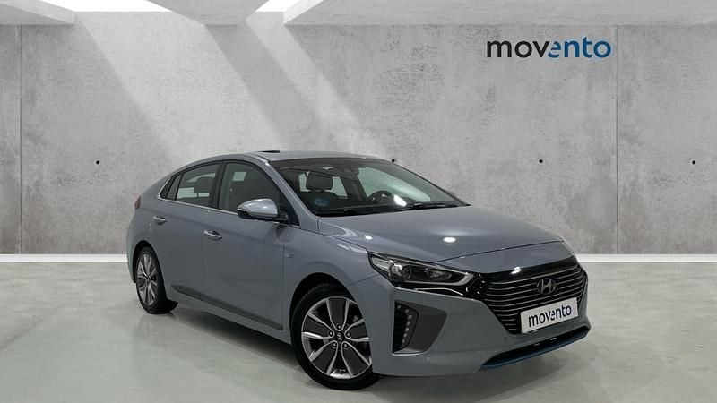 Usado Hyundai Ioniq Style 141 CV (103 kW) 2016 Gris / plata Utilitario