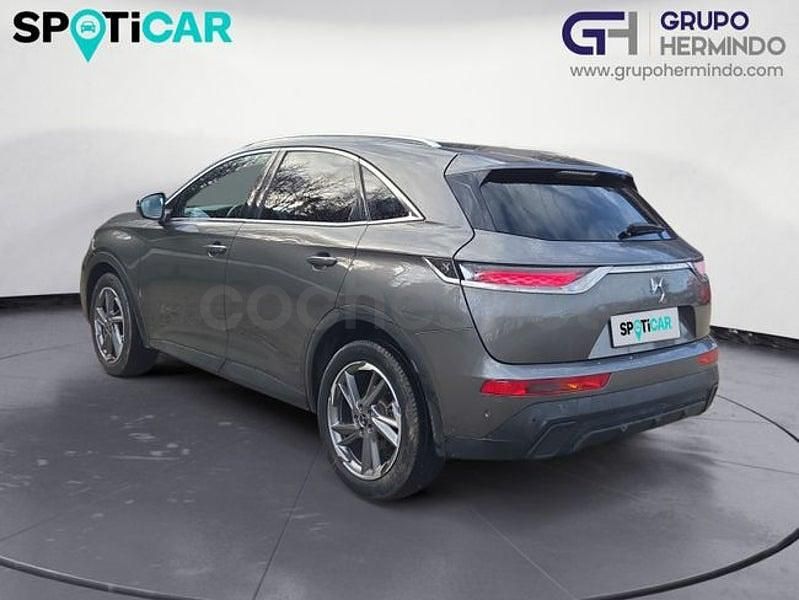 Usado DS Automobiles DS7 Crossback So Chic 130 CV (95 kW) 2021 Gris / plata SUV