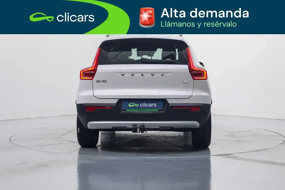 Usado Volvo XC40 Plus 262 CV (192 kW) 2023 Blanco SUV