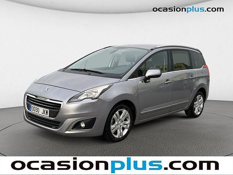 Gris Usado 2015 Peugeot 5008 Style Monovolumen | 11.090 € (Precio justo) - Imagen 1/4