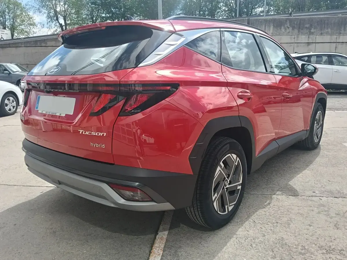 Nuevo Hyundai Tucson 160 CV (117 kW) 2026 Rojo SUV